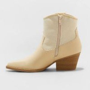 Women's Kay Western Boots - Universal Thread